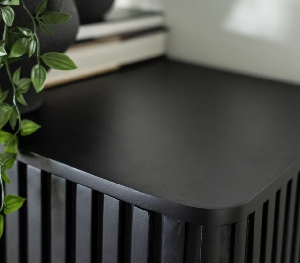 Detail Kast Remi Zwart